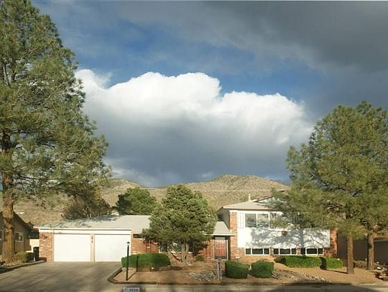 1st image of 3528 Yosemite Dr NE