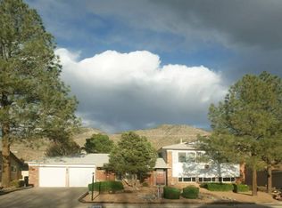3528 Yosemite Dr NE, Albuquerque, NM 87111