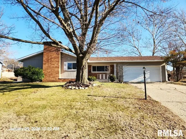 4924 N Mansfield Dr, Peoria, IL 61614