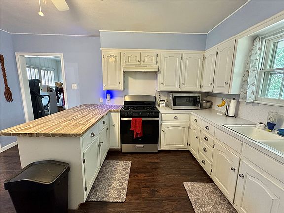 4th image of 724 S Rusk St