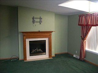 3rd image of 216 E River Dr