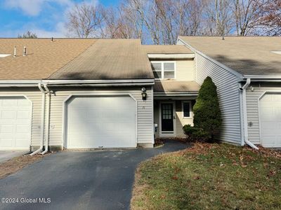 71 Longwood Drive, Clifton Park, NY, 12065