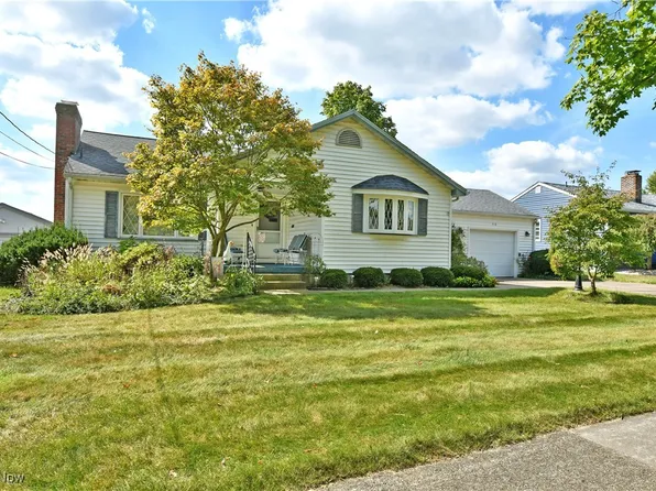 918 Lawrence Ave, Girard, OH 44420