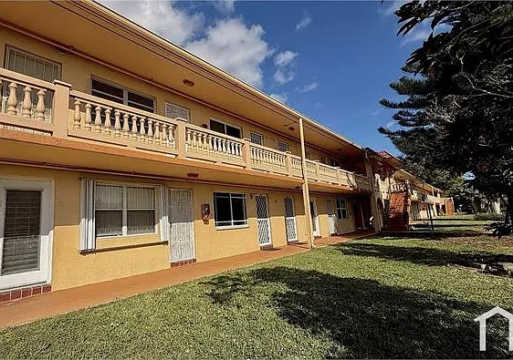 1 bed, 836 sqft, $2,072 — Photo 1