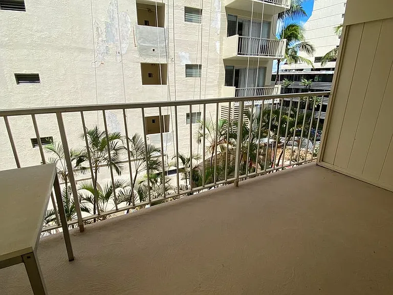 440 Lewers St #403 — Photo 8