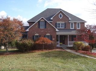 355 Woodside Dr, Washington, PA 15301