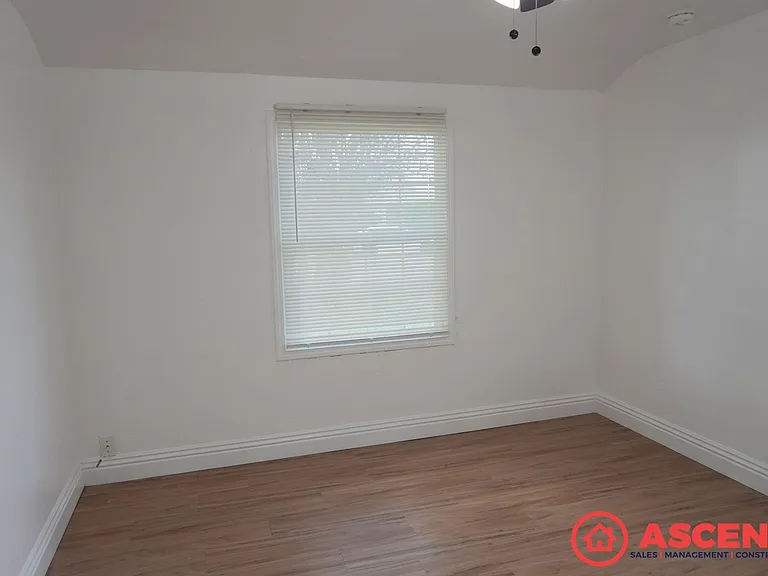 3108 Oak Pl — Photo 6