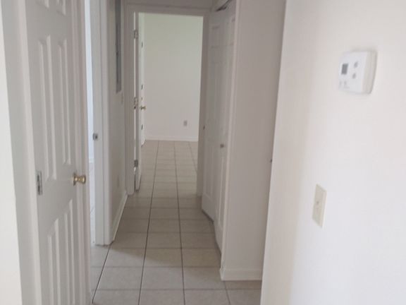 3rd image of 409 N Hansell St #409