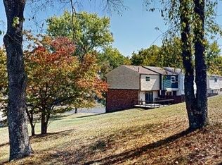 358 New World Dr, Clairton, PA