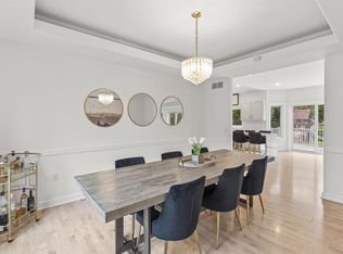 105 Agnes Ct, Mount Horeb, WI 53572