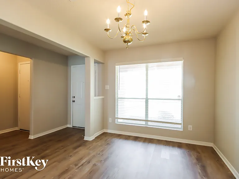 16941 Wren Hill St — Photo 5