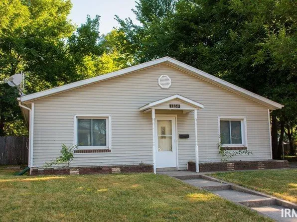 1239 E Madison St, South Bend, IN 46617