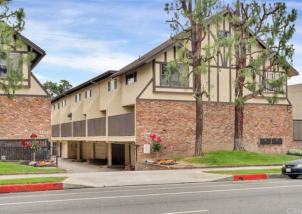 1st image of 1120 E Las Tunas Dr #7