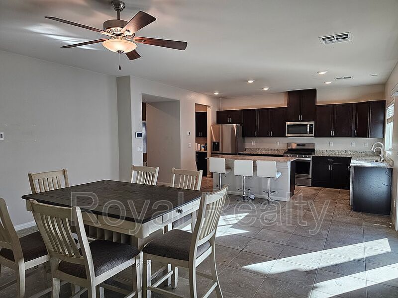 1st image of 1171 Twincrest Ave Room 2