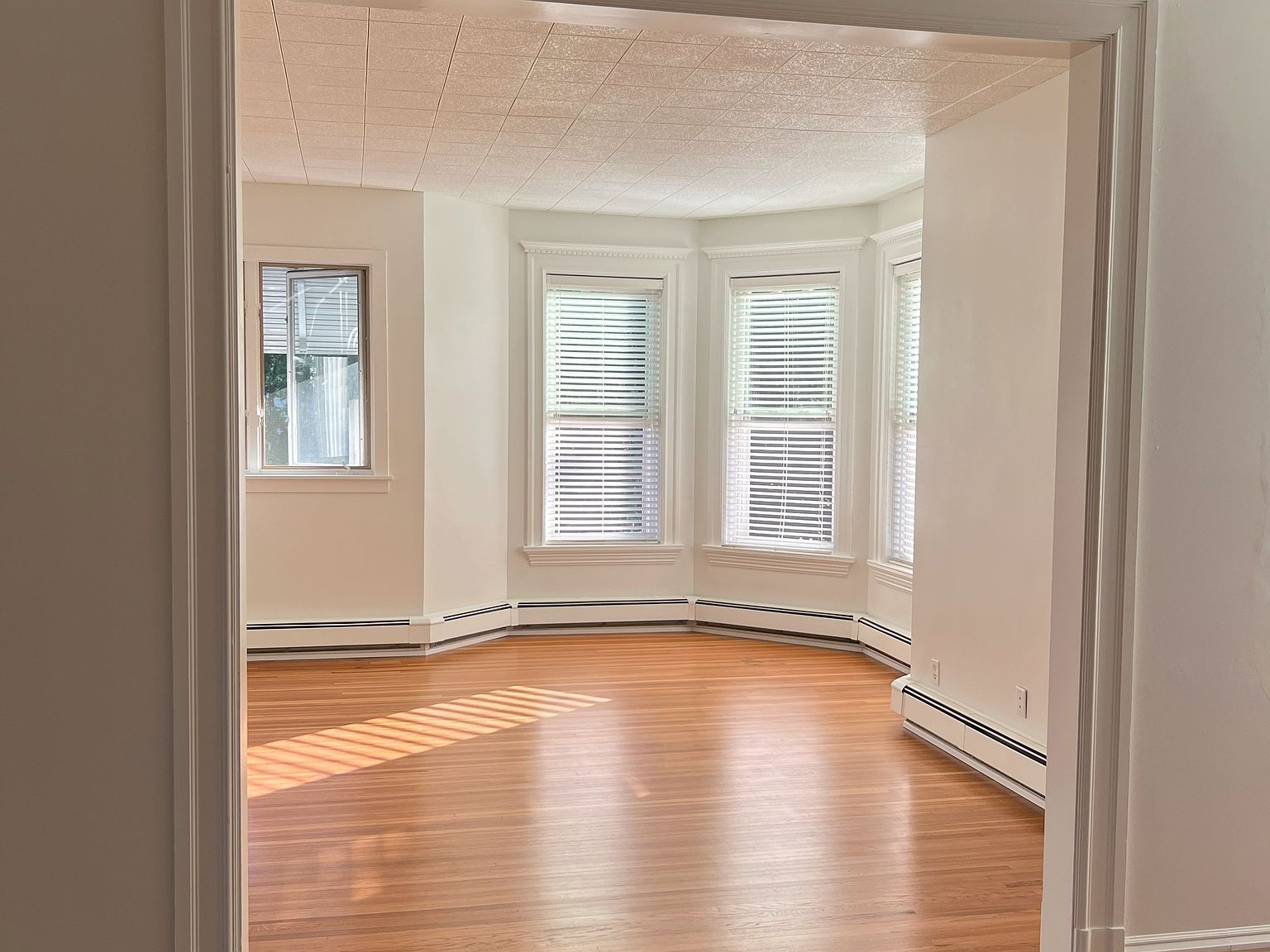 1009 East Ave #3, Red Wing, MN 55066 | Zillow