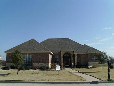 1st image of 909 Queen Elizabeth Dr