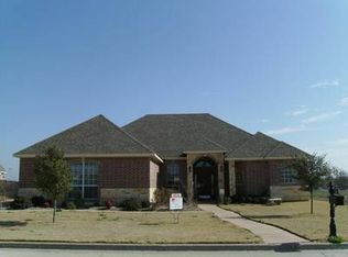 909 Queen Elizabeth Dr, Mc Gregor, TX 76657