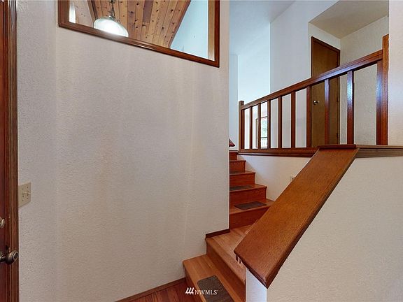2nd image of 4968 NW Francis Dr