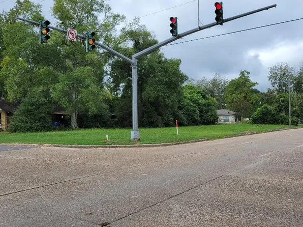 115 N Texas St, Deridder, LA 70634