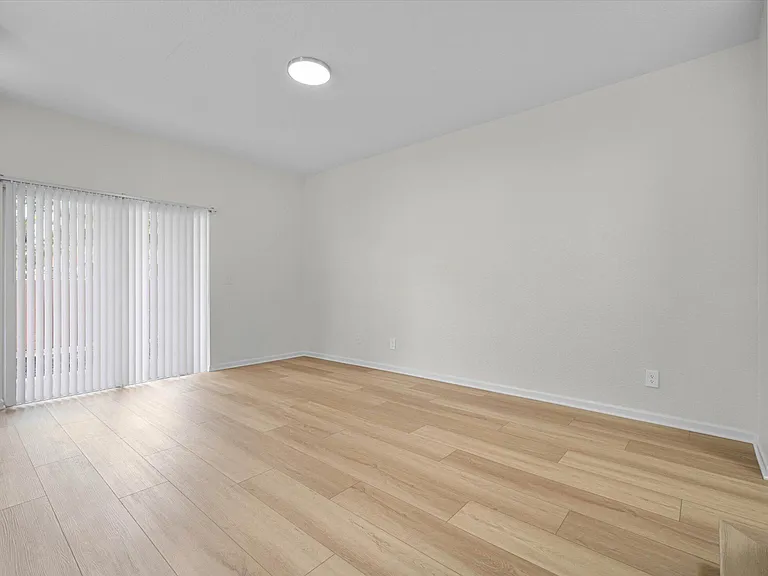 1204 Santa Catalina Ln — Photo 18