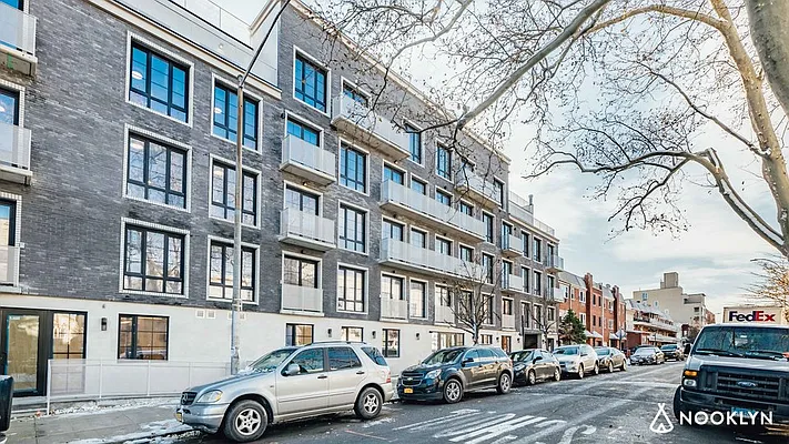 Rented by Nooklyn NYC LLC | media 112