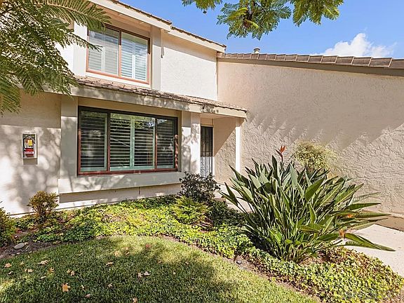 2nd image of 9945 Pineknoll Ln