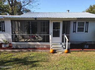 7213 Shady Grove Rd, Grand Ridge, FL 32442