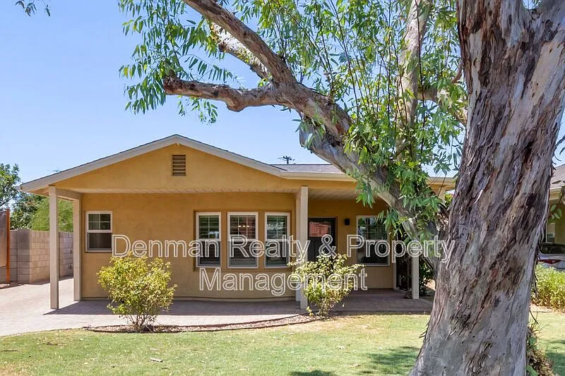 4 bed, 3.0 bath, 1922 sqft, $3,300 — Photo 4
