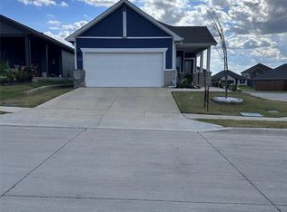 2049 Pine Stone Ln, Forney, TX 75126
