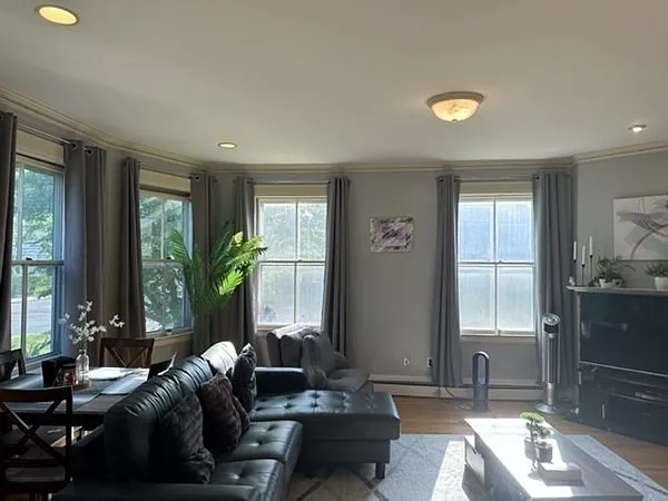 31 Auburn St #1 — Photo 6