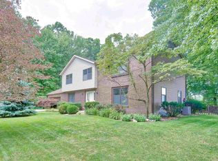 51365 Simmons Dr, South Bend, IN