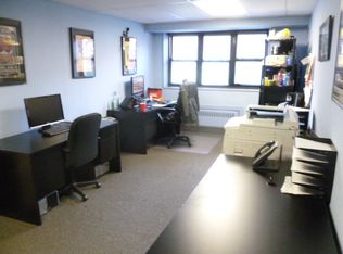 15 Canterbury Rd STE A3, Great Neck, NY 11021