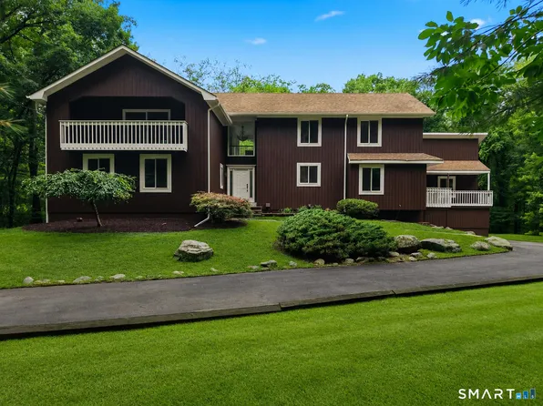 21 Deepwood Road, Weston, CT 06883
