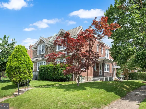 831 Fanshawe St, Philadelphia, PA 19111