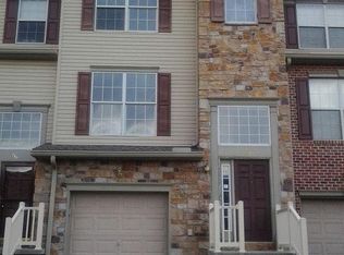 58 Sara Ln, Hanover, PA 17331