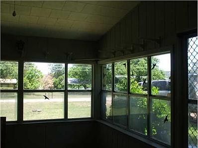 View : Private park with barbque, picnic tables, docks, boat ram