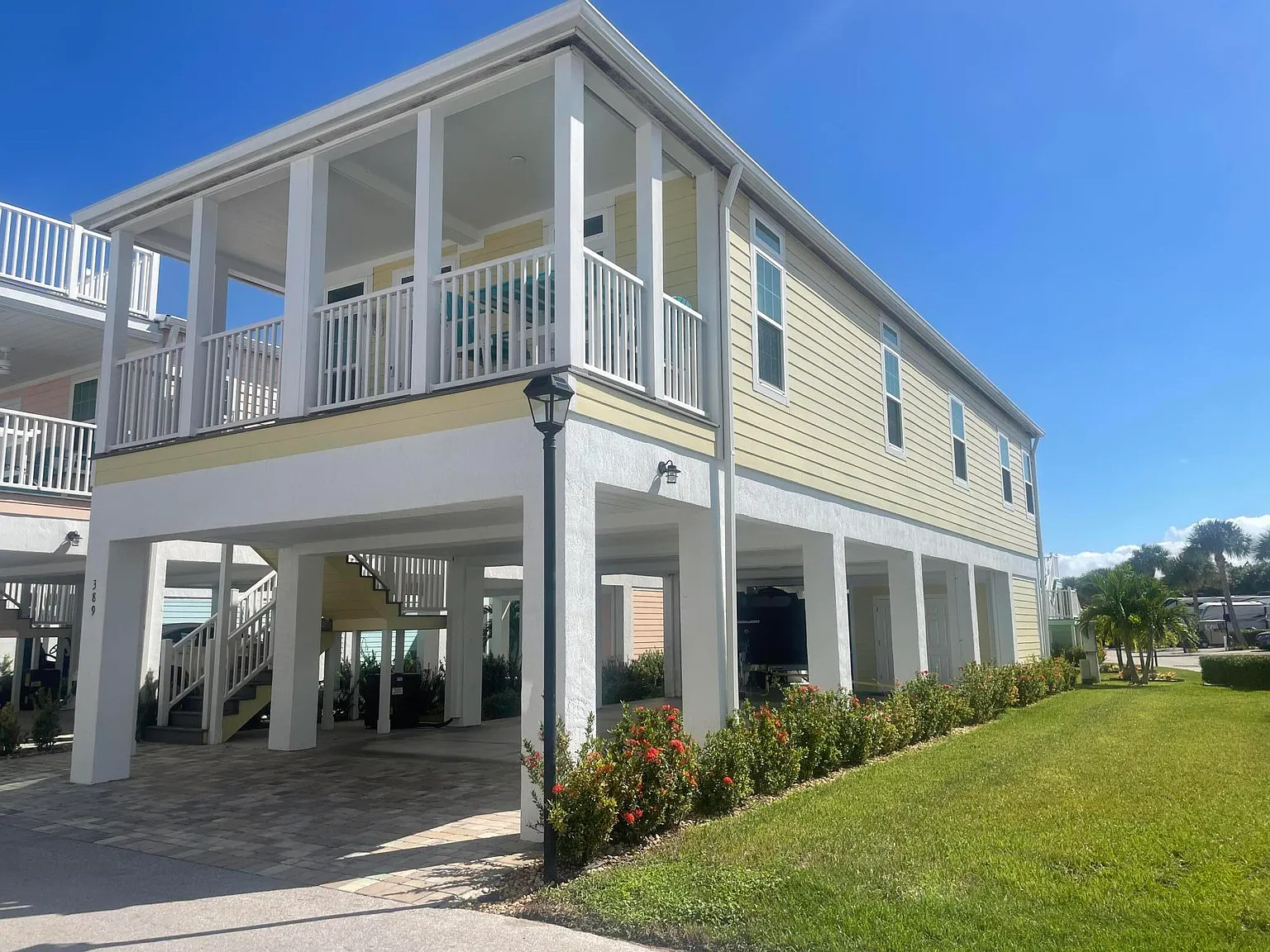 2 bed, 2.0 bath, 1320 sqft, $2,700 — Photo 1
