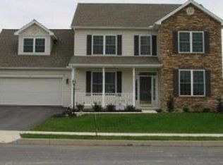 201 Pine Creek Dr, Carlisle, PA 17013
