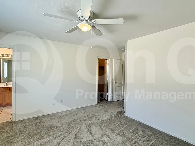 22932 W Morning Glory St — Photo 9