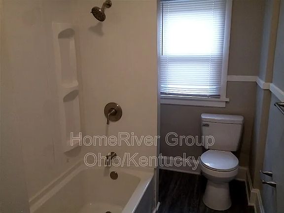 3rd image of 803 Malvern St
