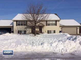 926 Hartzheim Dr, Appleton, WI 54913