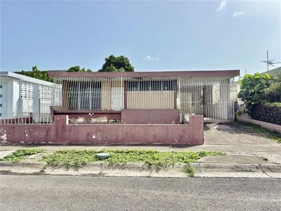 33 JARDINES DEL CARIBE ROAD, Ponce, PR, 00728