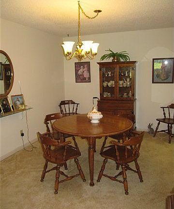 2nd image of 205 Southbrooke Dr APT 1