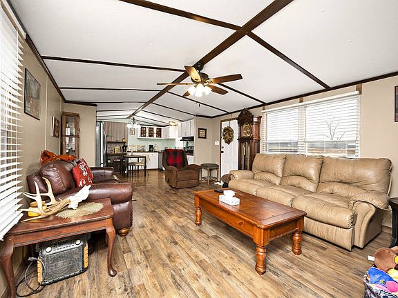 5th image of 2258 McCauley Rd