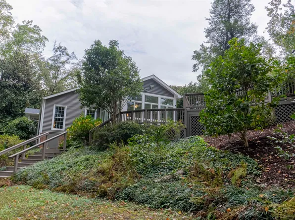 208 Cape Charles Dr, Greenville, SC 29615