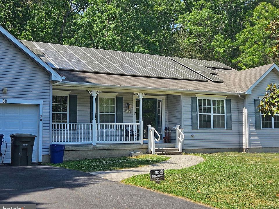 1st image of 38 Deerwood Dr