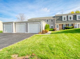 430 Northampton Ln, Roselle, IL 60172