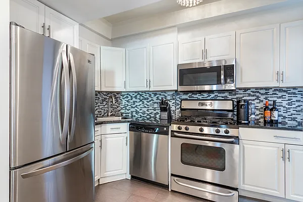 Sold by Compass | media 3