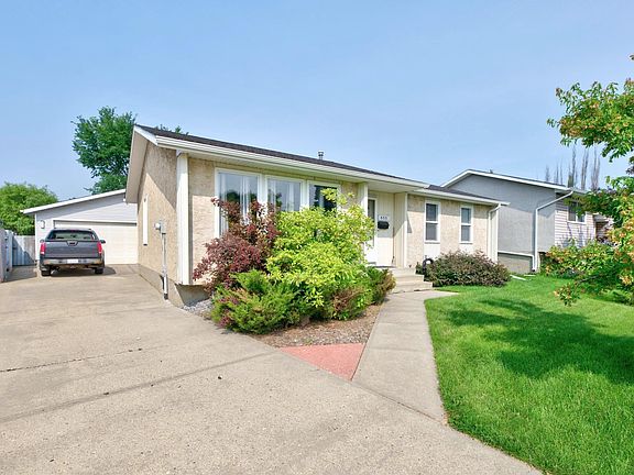 2nd image of 455 Huffman Cres NW