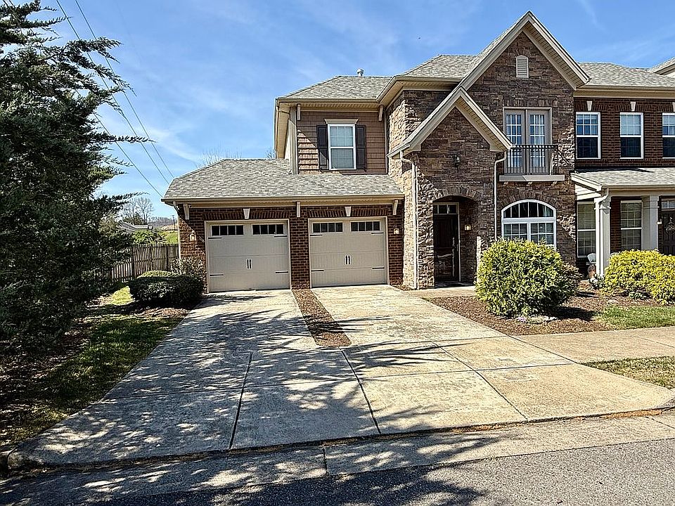 2088 Traemoor Village Dr